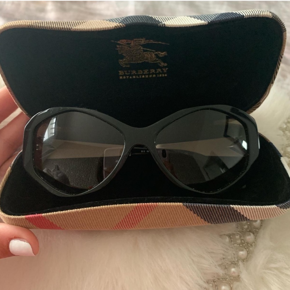 Authentic Burberry Geometric BE4133 Sunglasses